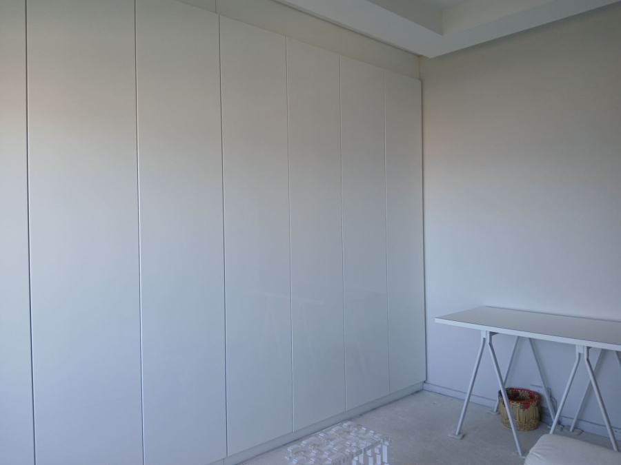 2 Bedroom Property for Sale in Sea Point Western Cape